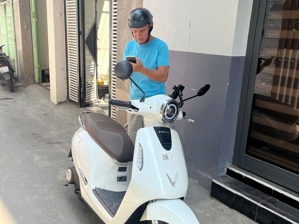 Tổng hợp Xu hướng Du lịch Xanh tại Đà Nẵng: Bùng nổ Dịch vụ Cho thuê Xe máy Điện 24h qua